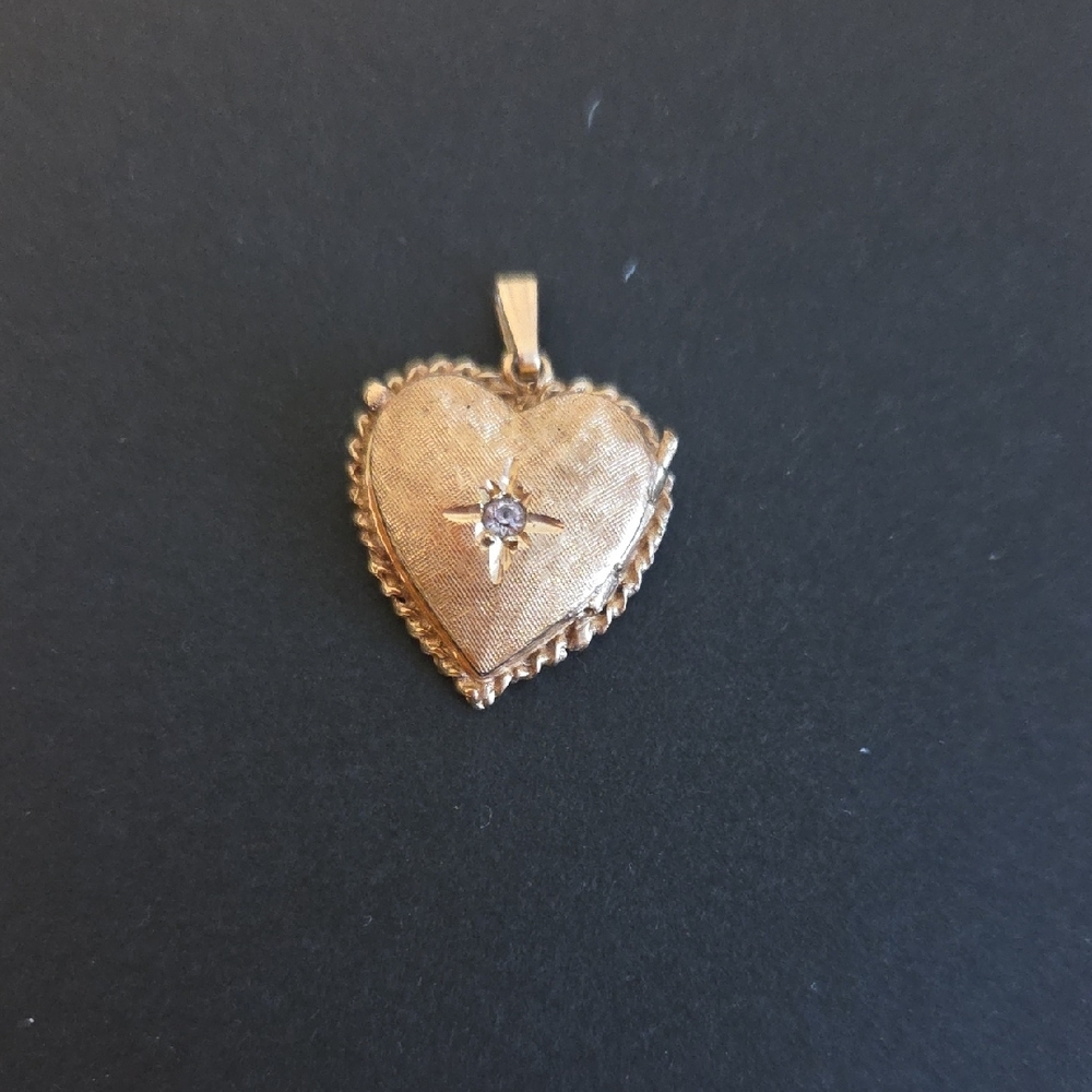 Gold Heart Pendant with Diamond Accent
